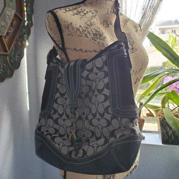 Vintage Coach Purse (New) - Picture 10 of 11